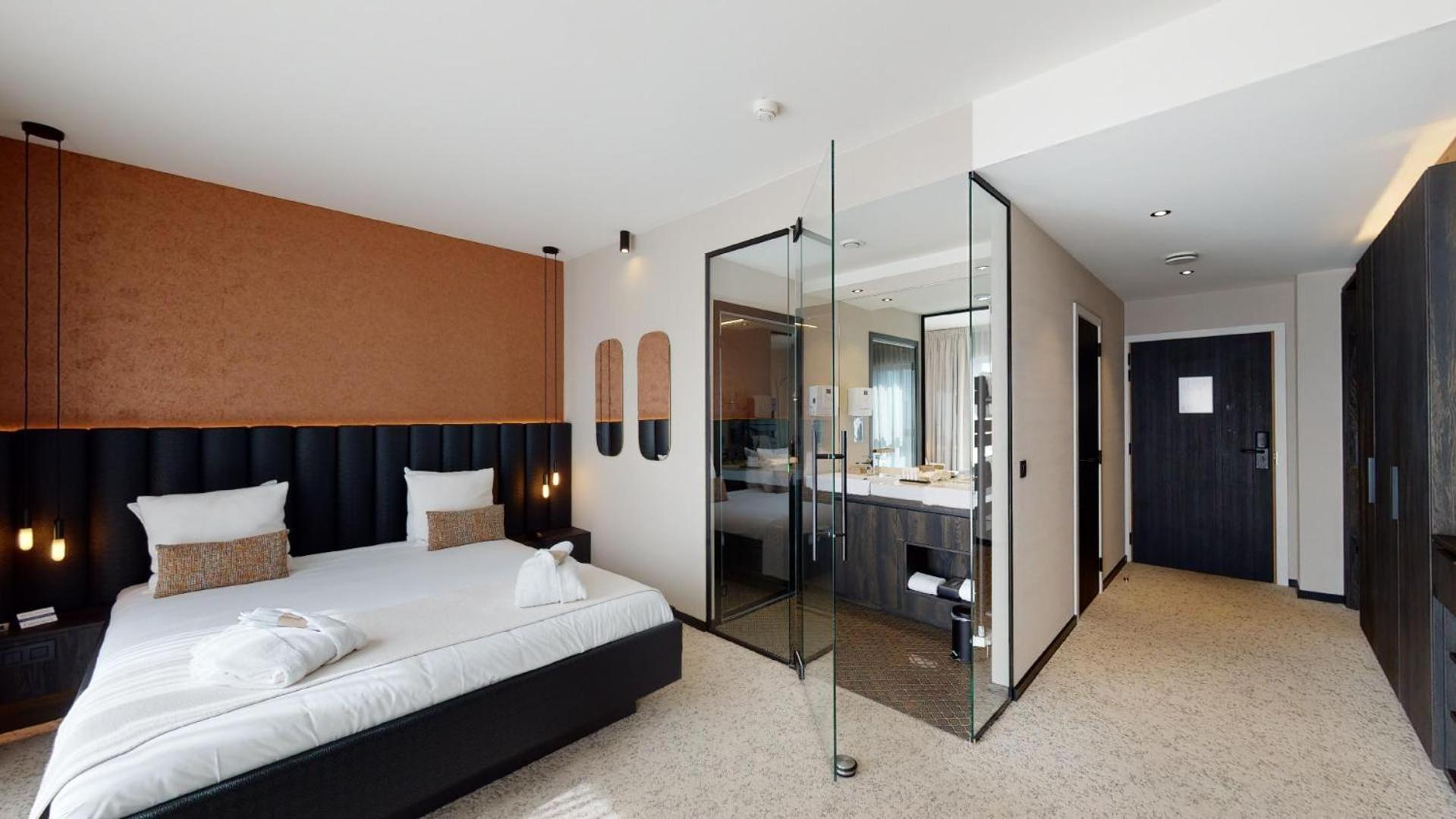 Van Der Valk Hotel Mons Congres & Spa Exterior foto